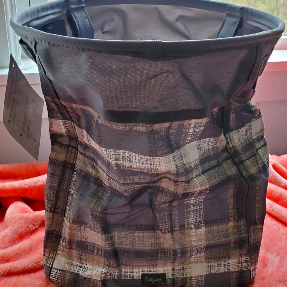 Thirty-one Medium Stand Tall Bin